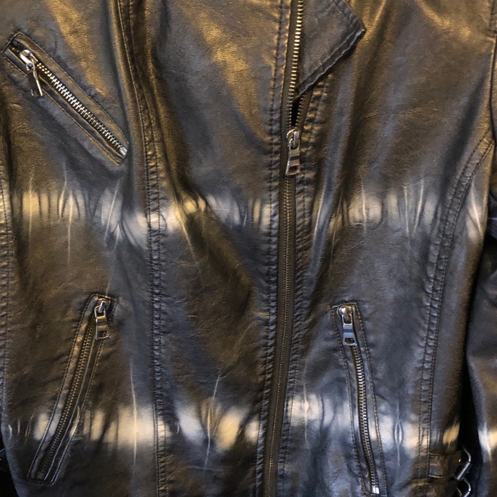 Jacket - Picture 3 of 6
